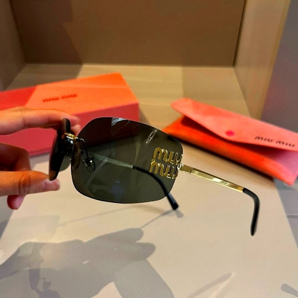 Miu Miu fashionable women´s glasses